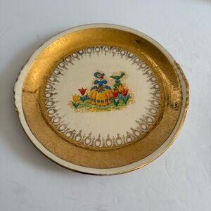 Vintage Rare Taylor Smith Porcelain China Made in USA 22 carat gold trim 8”